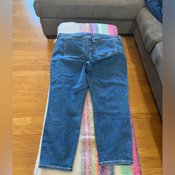 Abercrombie High Rise Skinnies - Picture 8 of 9